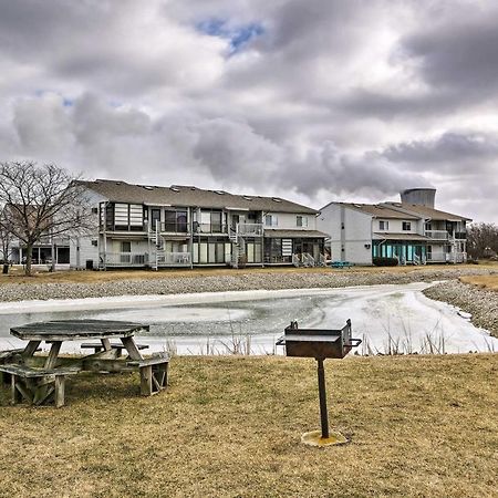 Condo With Balcony, Dock And Access To Lake Erie Sand Beach Екстер'єр фото
